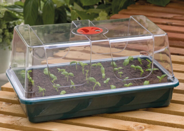 Garland Propagation Equipment